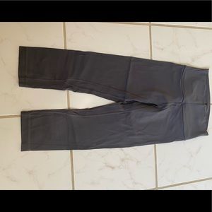 Women’s align crop leggings